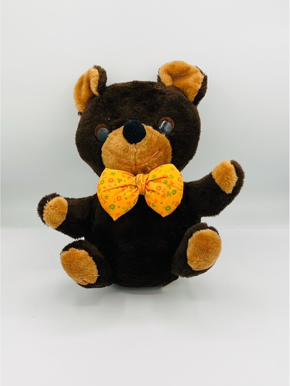 VINTAGE KNICKERBOCKER, ANIMALS OF DISTINCTION BOW TIE TEDDY BEAR PLUSHIE 12"